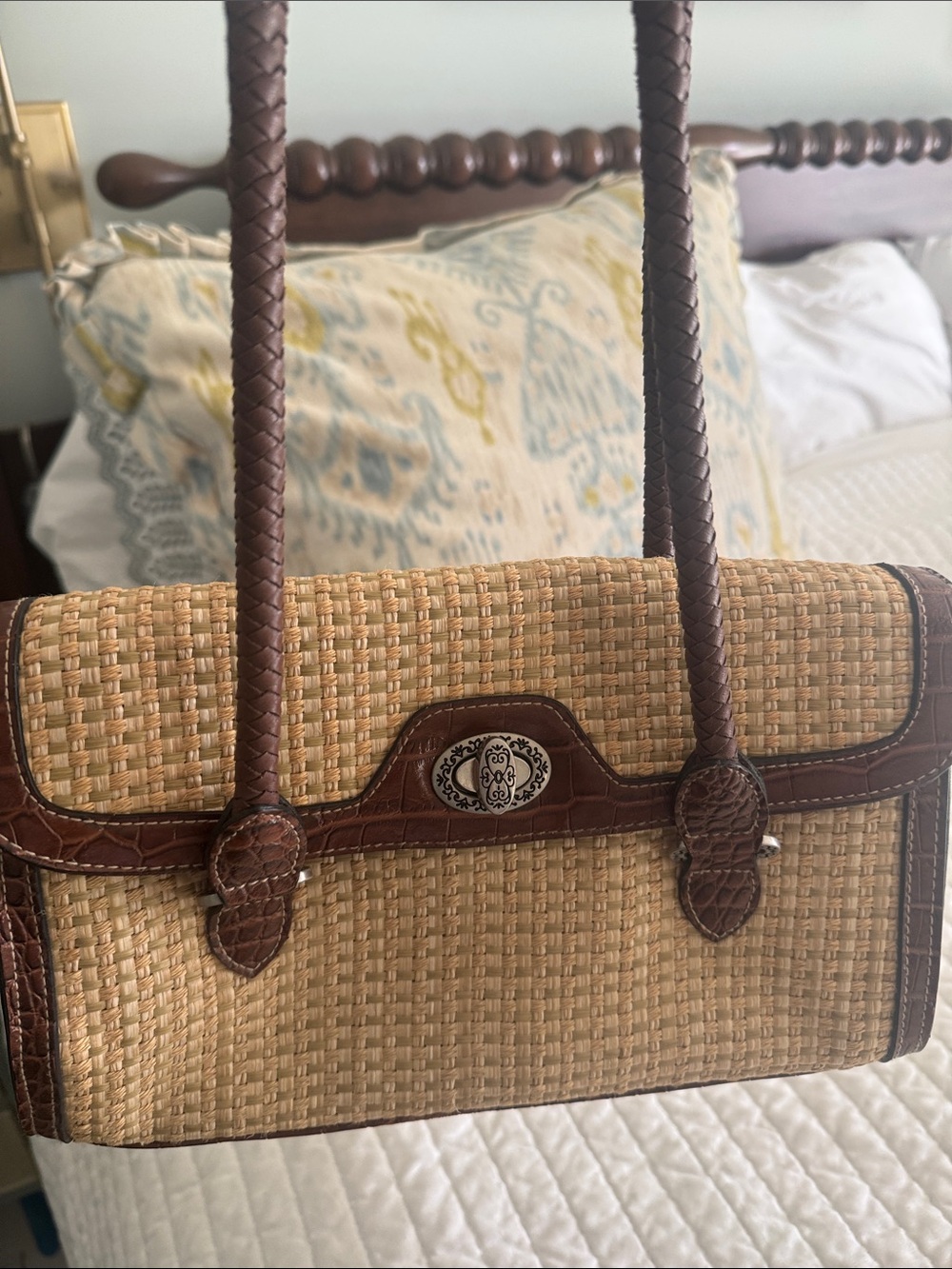 Raffia and leather purse
